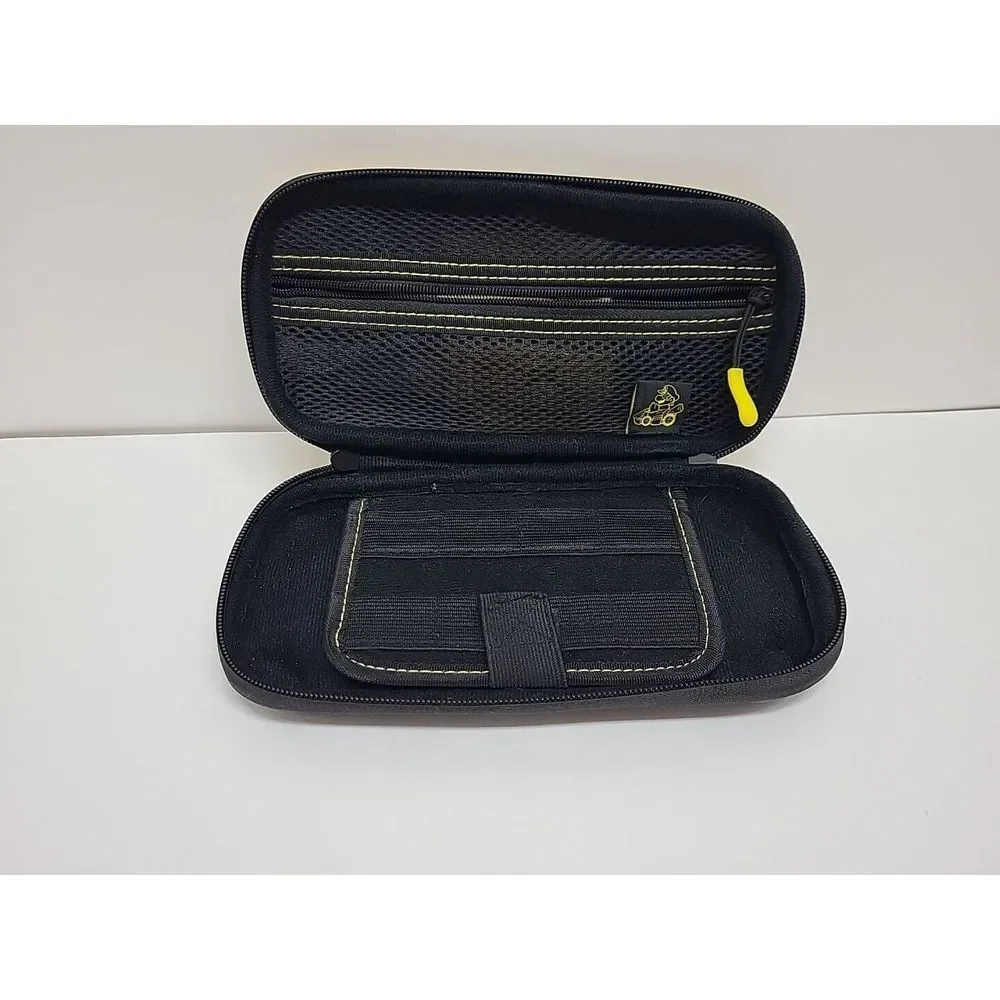 Super Mario Kart Nintendo Switch Lite Case,‎ Yellow